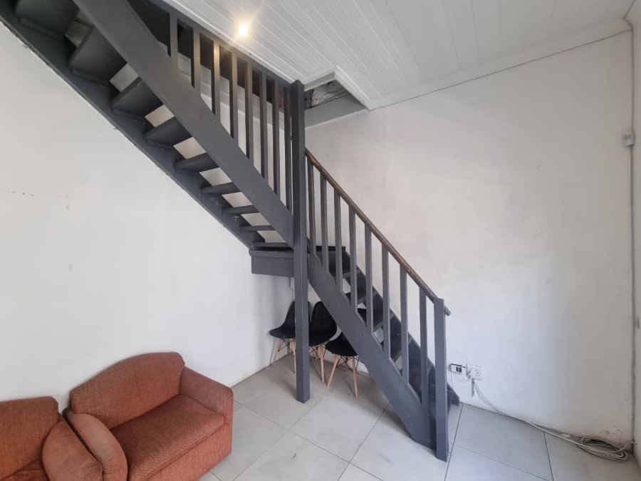 To Let 3 Bedroom Property for Rent in Woodstock Western Cape